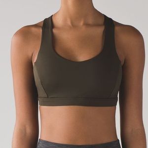 Lululemon Free to Be Serene Bra